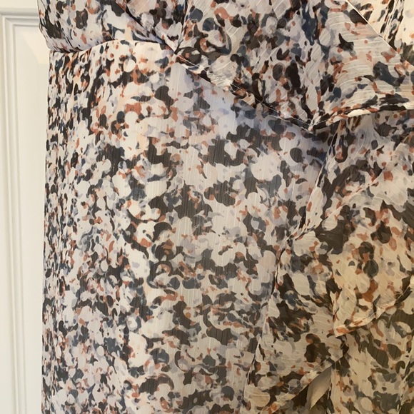 Express (2021) wrap front floral midi dress - Picture 2 of 2